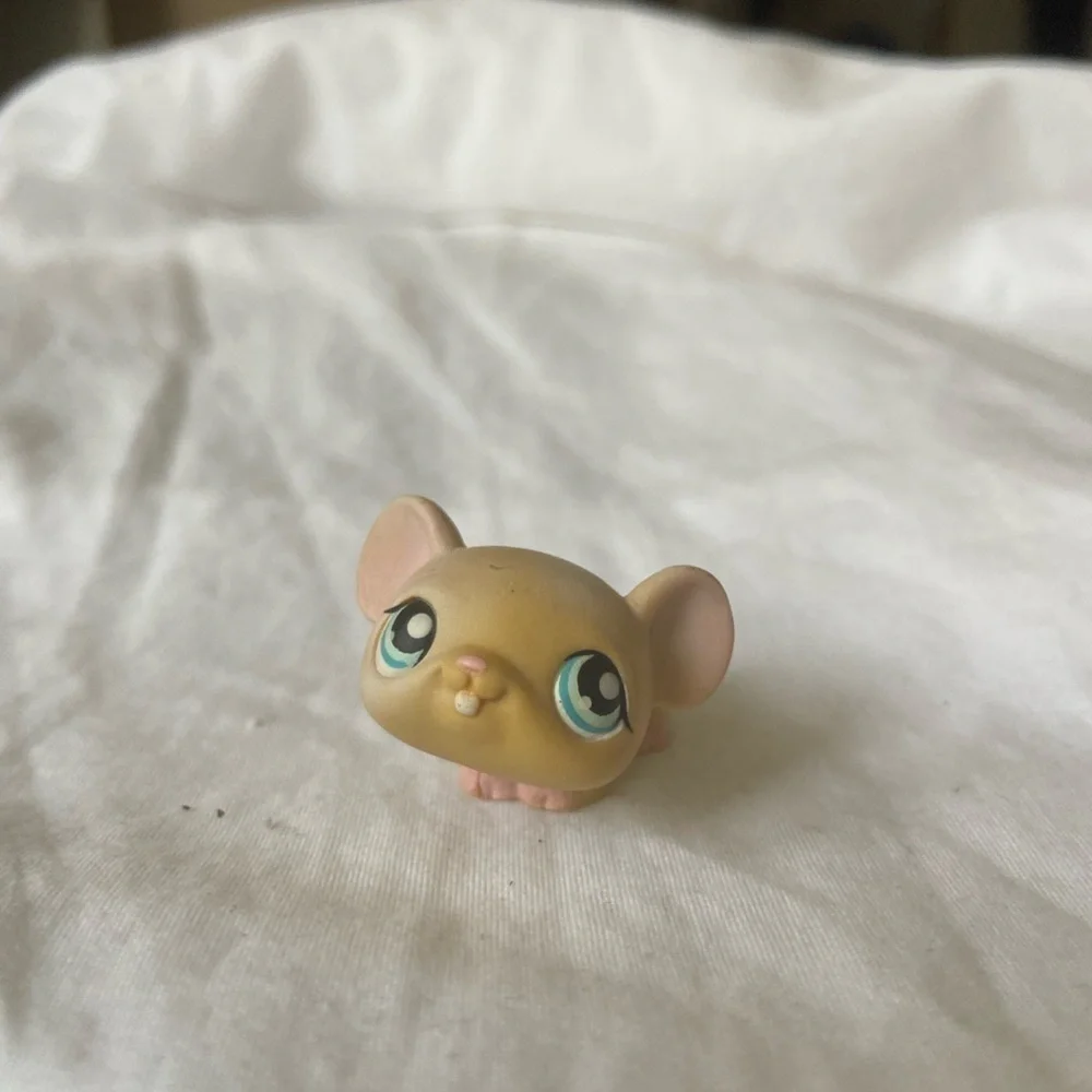 Littlest Pet Shop littlest pet